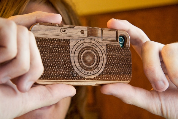 Laser-engraved Wood Iphone Case Resembling A Camera- For Iphone 4/4s